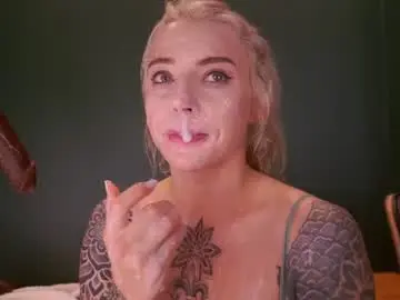 Chaturbate Sex Cam of lil_shouty_bitch