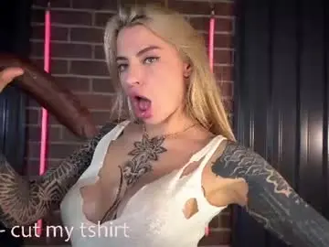 Chaturbate Sex Chat of lil_shouty_bitch