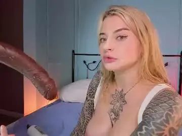 Chaturbate Free Live Porn of lil_shouty_bitch
