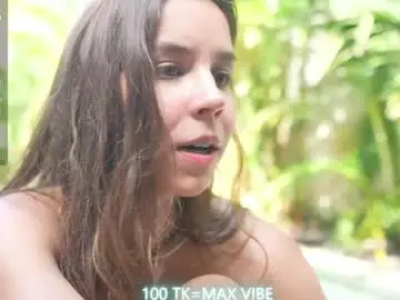 Chaturbate Live Porn of mon1_day