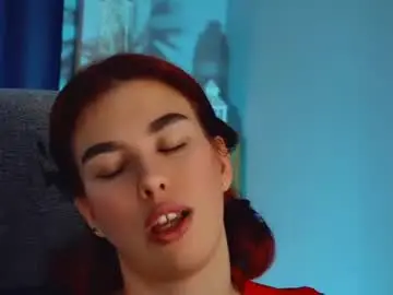 Chaturbate Best live sex cam show of seraphineduskryn