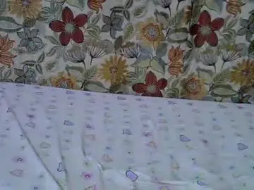 Chaturbate Live Sex Cam of lora_amor