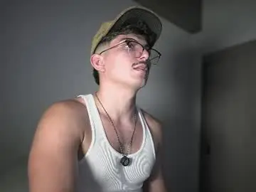 Chaturbate Live Porn of simoon_01