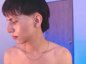 Chaturbate Live Sex of andrew_courtz