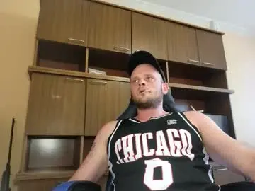 Chaturbate Free Porn Cam of bigtimeruin1995