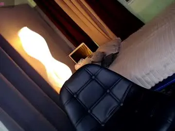 Chaturbate Sex Cam of creamycum_celinexxx