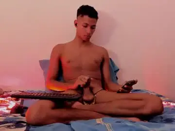 Chaturbate Live Sex Cam of caramel_alex
