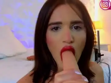 Chaturbate Free Live Porn of ella_mon