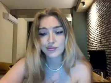 Chaturbate Live Porn of hi_lina