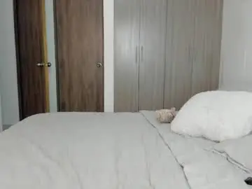 Chaturbate Live Sex Cam of valenjonex