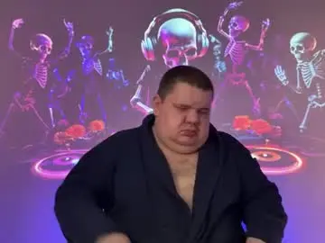 Chaturbate Live Sex Cam of bigbossdaddyx