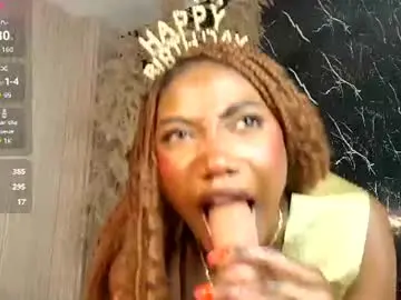 Chaturbate Live Sex Cam of ebony_petitee