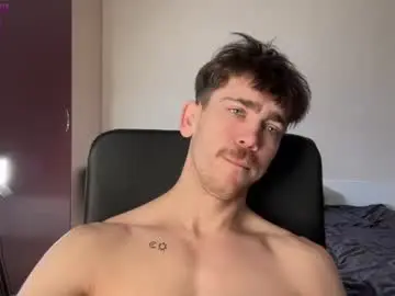 Chaturbate Best live sex cam show of luca_syn
