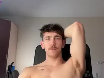 Chaturbate Best live sex cam show of luca_syn