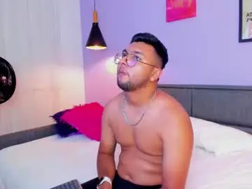 Chaturbate Adult Webcam of pauljones__