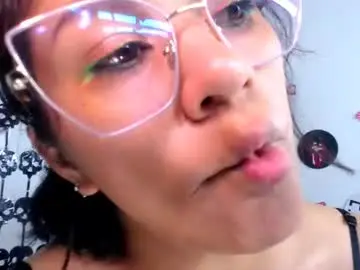 Chaturbate Free Live Porn of pinky_pinky_