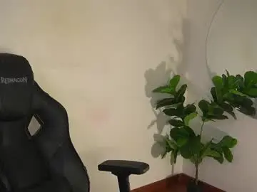 Chaturbate Free Live Porn of thin_tommy11
