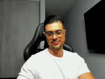 Chaturbate Live Porn of adam_clarke