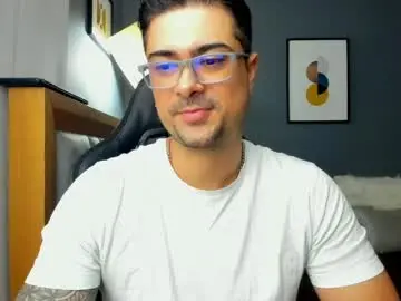 Chaturbate Watch Live Sex Cams of adam_clarke