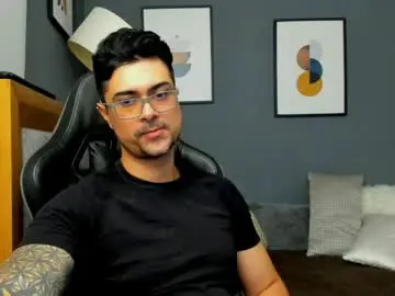 Chaturbate Sex Chat of adam_clarke