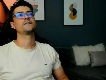 Chaturbate Watch Live Sex Cams of adam_clarke
