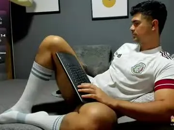 Chaturbate Adult Video Chat of adam_clarke