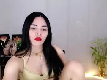 Chaturbate Free Porn Cam of enchantress_mia03