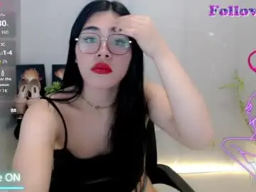 Chaturbate Live Sex Cam of enchantress_mia03