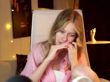 Chaturbate Free Live Porn of evemundie