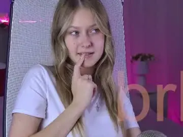 Chaturbate Free Live Porn of evemundie