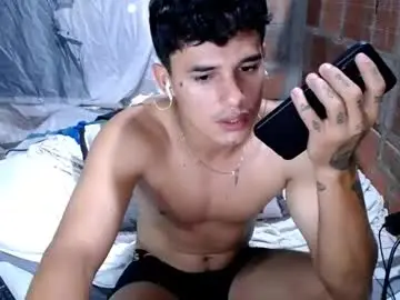 Chaturbate Best live sex cam show of freddy_romans2