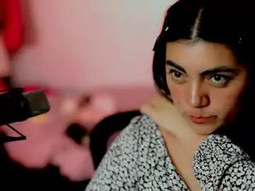 Chaturbate Live Sex Cam of poppykens