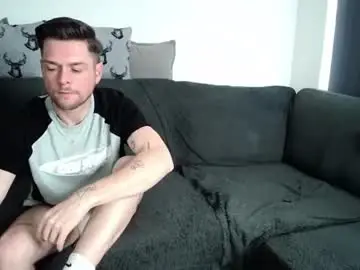 Chaturbate Live Sex Cam of twotwinkhusbands