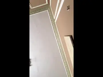 Chaturbate Sex Cam of adrienfromparis