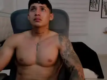 Chaturbate Best live sex cam show of lunay_xtreemboy