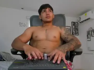 Chaturbate Free Live Porn of lunay_xtreemboy