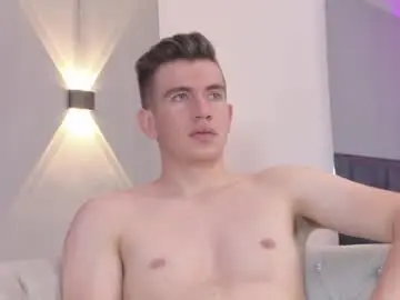Chaturbate Sex Cam of mikaelslow