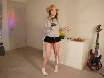 Chaturbate Sex Cam of petitebrat