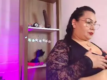 Chaturbate Best live sex cam show of elenna_boobs_