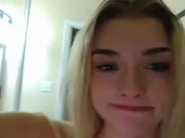 Chaturbate Free Live Porn of ellalowe