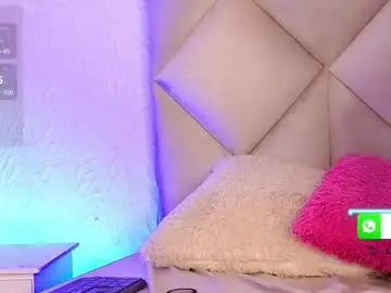 Chaturbate Watch Live Sex Cams of laila_petite