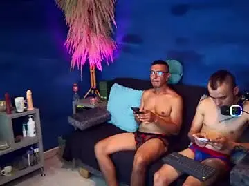 Chaturbate Best live sex cam show of louis_and_lex