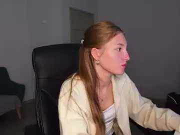 Chaturbate Nude Webcam of agelina_summer