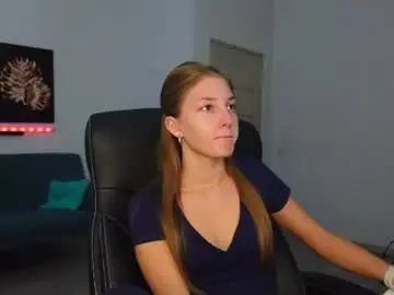 Chaturbate Live Porn of agelina_summer