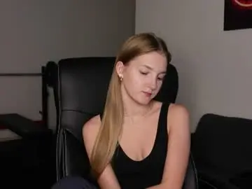 Chaturbate Watch Live Sex Cams of agelina_summer
