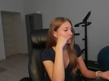 Chaturbate Watch Live Sex Cams of agelina_summer