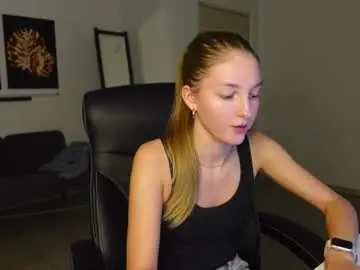 Chaturbate Watch Live Sex Cams of agelina_summer
