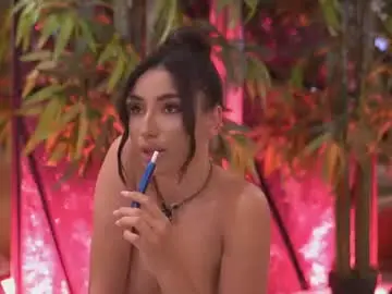 Chaturbate Live Sex Cam of ginavalentinna