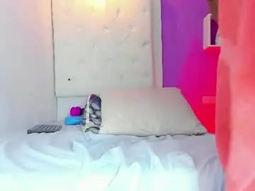 Chaturbate Live Sex of roxy_sexy69