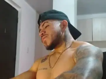 Chaturbate Free Porn Cam of adam_shilder7